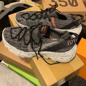 Nike space hippie 04 black/grey size 7.5 women 6men lightly worn super comfy